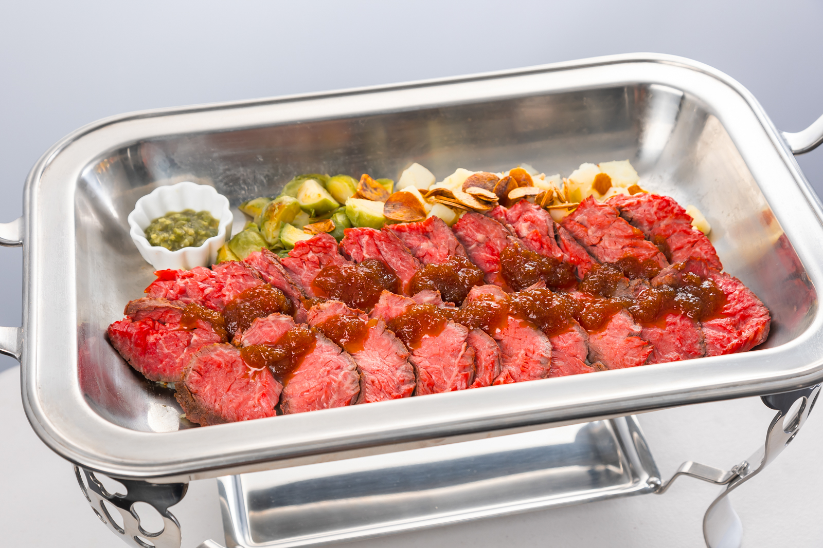 牛ステーキ　和風ソース　サイコロポテト添え